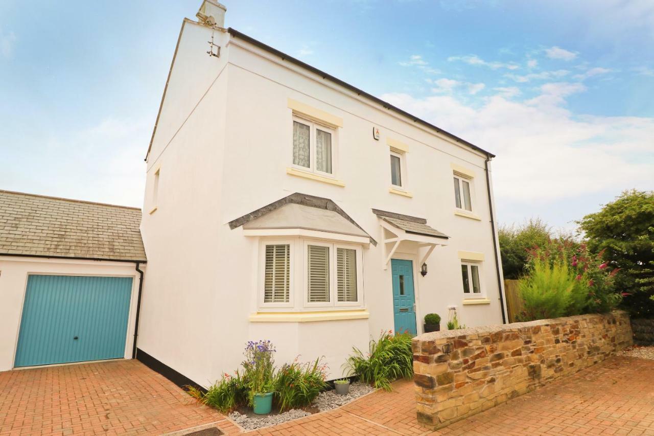 Modern Holiday Home Central St Merryn Екстер'єр фото